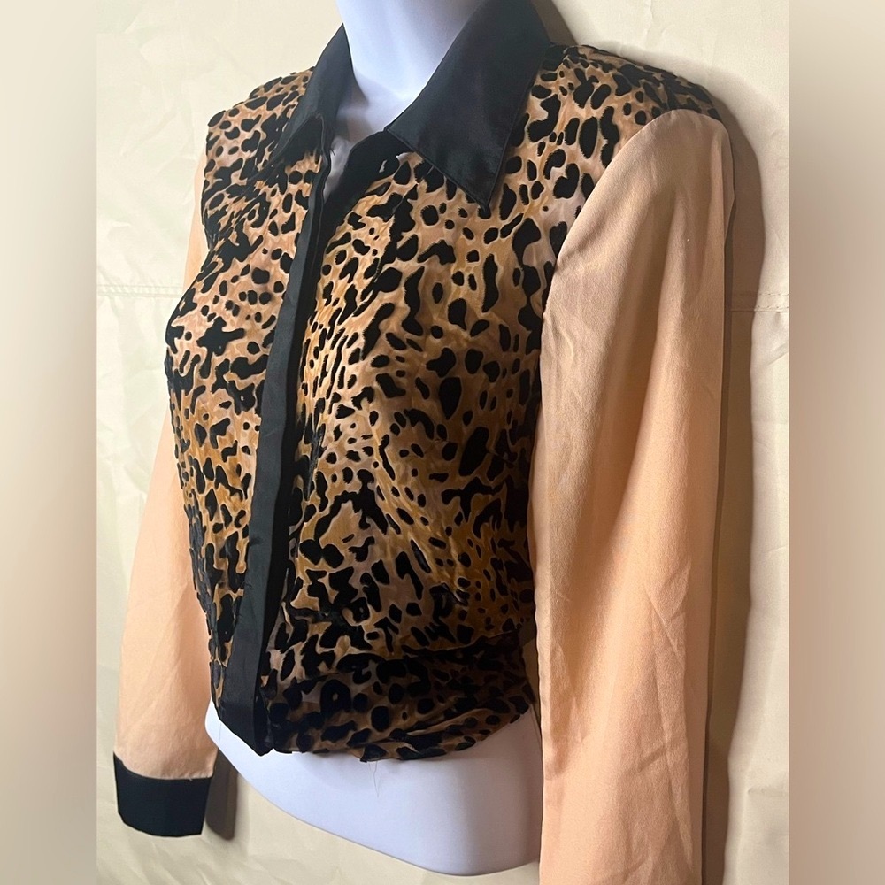 Women's Sheer Leopard Long Sleeve Shirt Small